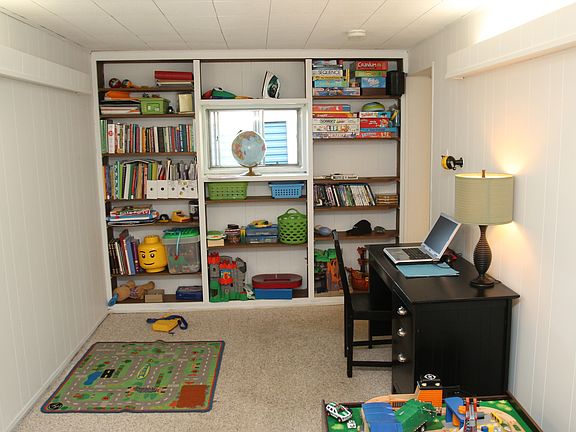 Office/playroom