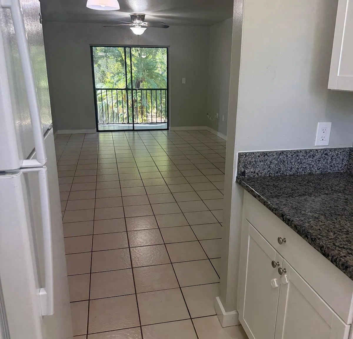 2 bed, 752 sqft, $1,350 — Photo 2