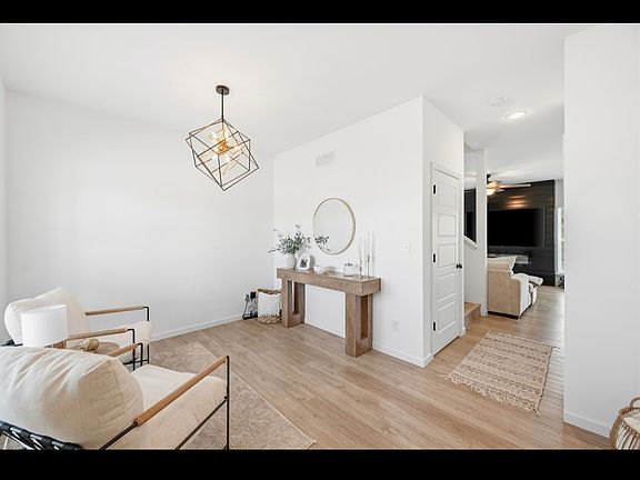 4th image of 1034 Mohican Ct