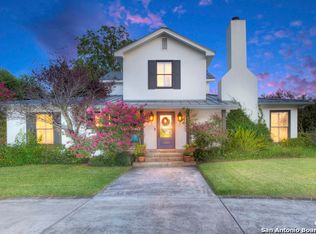 100 Arvin Dr, Terrell Hills, TX 78209