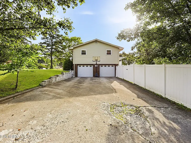 6579 E Garwood Cir — Photo 15