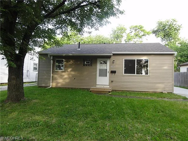 2107 Endrow Ave NE photo 1