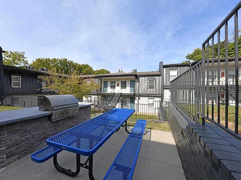 Grilling + Picnic Area