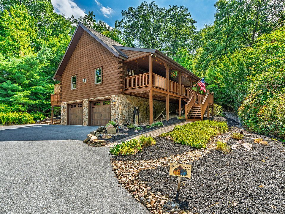 1st image of 635 Laurel Ridge Rd