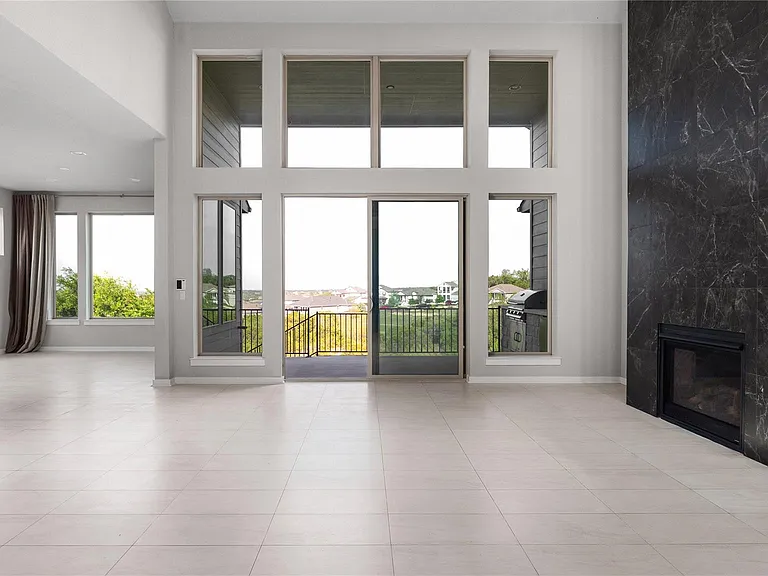 595 Dayridge Dr — Photo 11