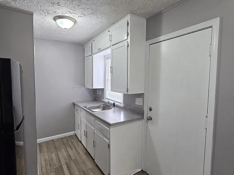 918 S Hiram Ave #2 — Photo 1