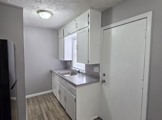 918 S Hiram Ave #2, Wichita, KS 67213