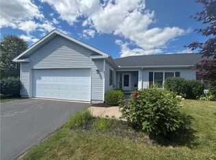 431 Hawley Dr, Canandaigua, NY 14424