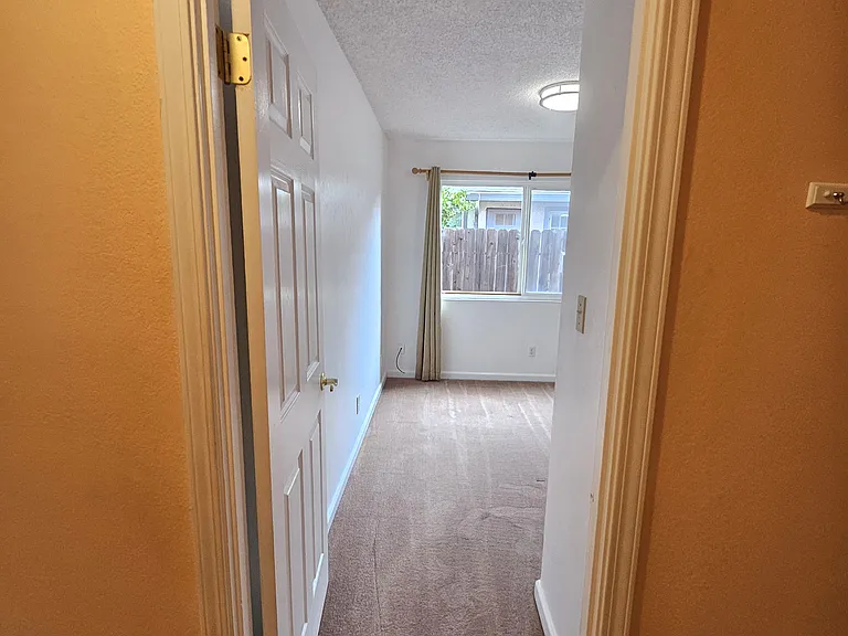 547 San Gabriel Ct — Photo 15