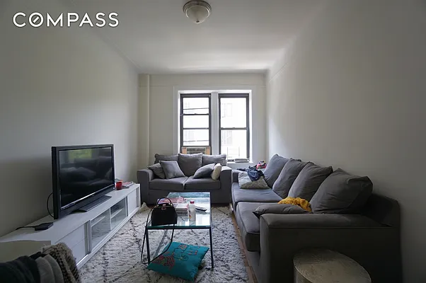 Rented by Compass | media 10