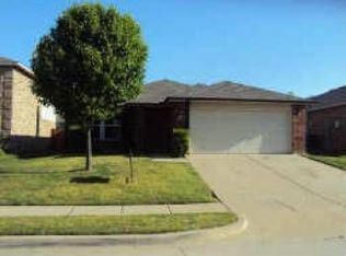 2033 Navada Way, Justin, TX 76247
