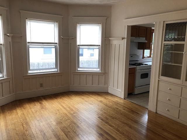 2nd image of 146 Washington St #1
