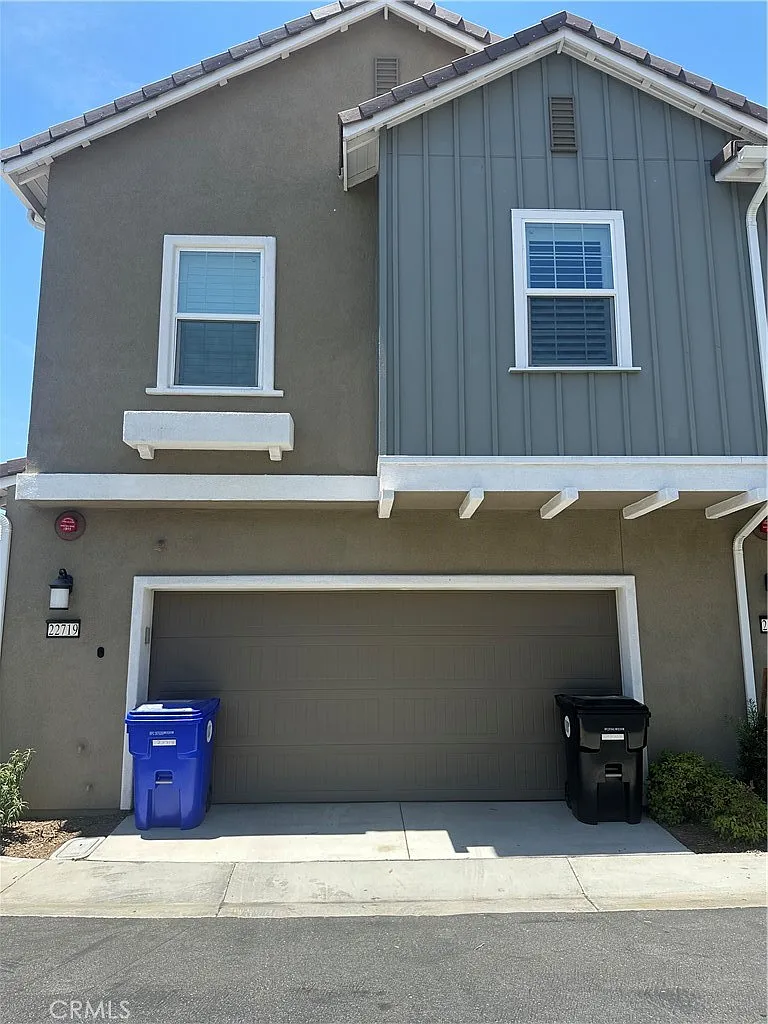 3 bed, 1620 sqft, $3,900 — Photo 3
