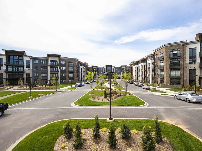 The Court at Redstone — Photo 47