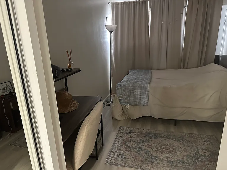 439 Keoniana St #202 — Photo 8