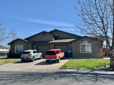588 NE Negus Loop, Redmond, OR, 97756