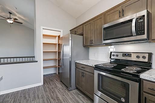 5th image of 9009 S 80th St