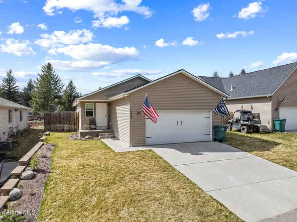 32347 N 10th Ave, Spirit Lake, ID 83869