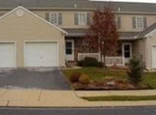 308 Parklawn Ct, Lancaster, PA 17601