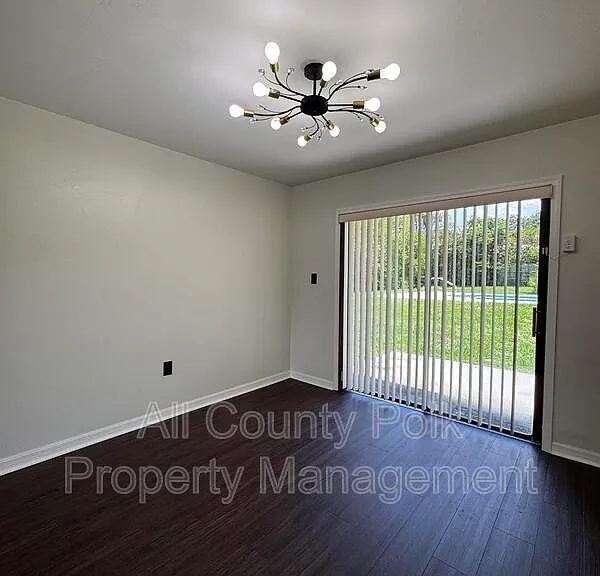 8601 Sunnydale Ln — Photo 6
