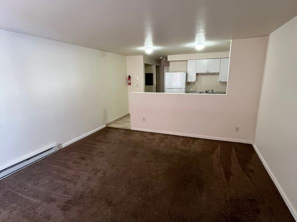 161 Cedar Ave #2
