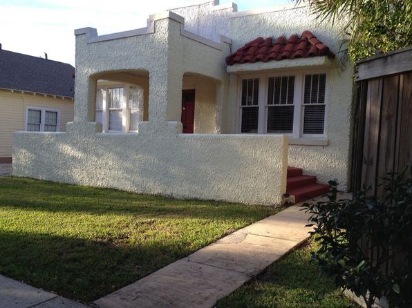 422 W De Soto St