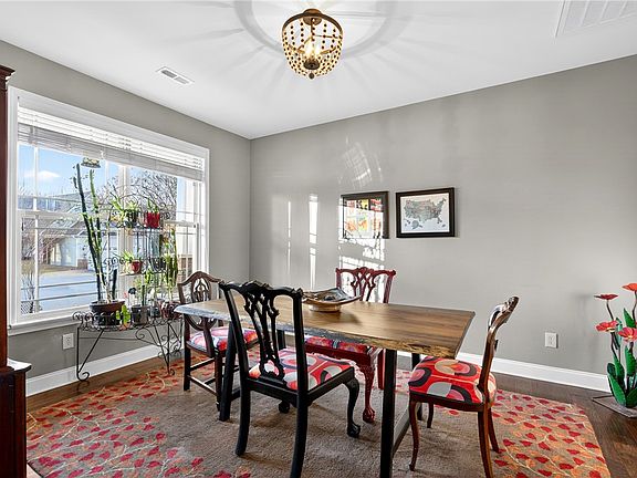 5th image of 120 Beaumont Creek Ln
