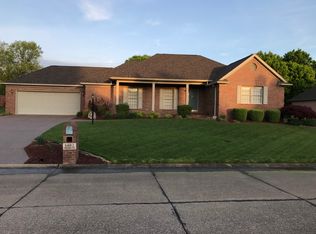 8402 Copperfield Dr, Evansville, IN 47711