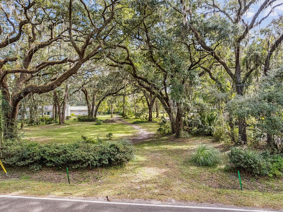 1st image of 2552 Amelia Rd