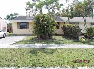 4724 Chariot Cir, Greenacres, FL 33463