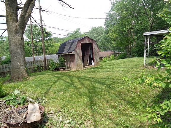 2nd image of 431 Martha Dr