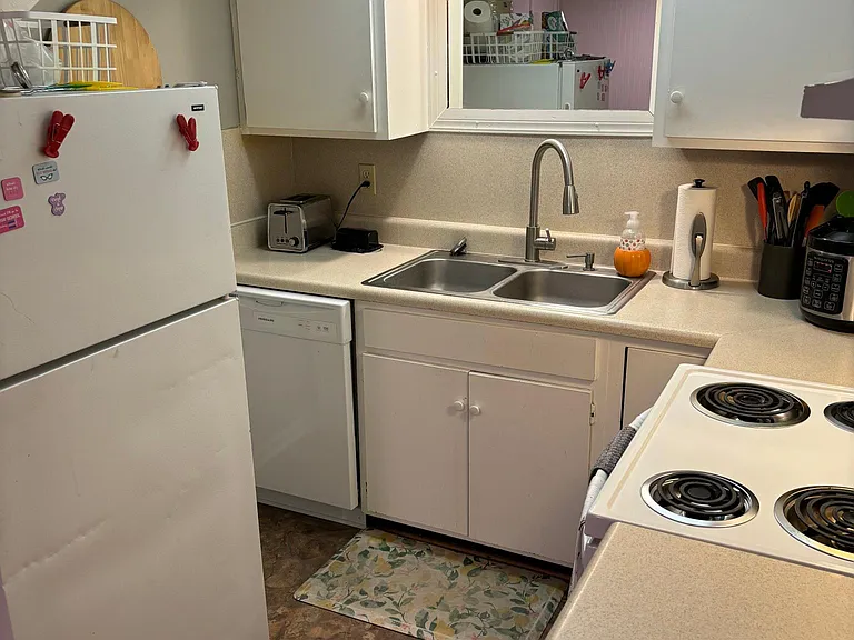 408 E Aquarium Pl #D — Photo 4