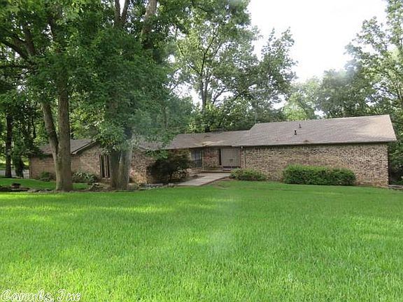 2nd image of 15 Rosemary Ln
