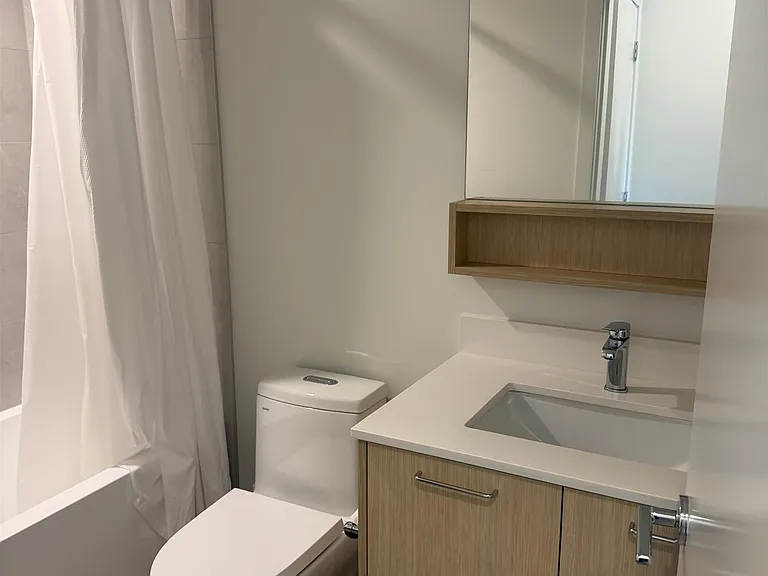 1529 Oxford St #220 — Photo 6