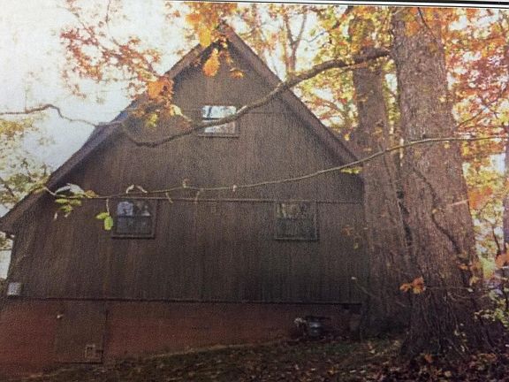 3rd image of 62 Cherry Ln
