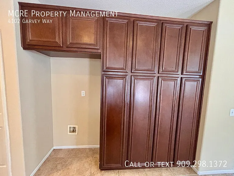 4102 Garvey Way — Photo 11
