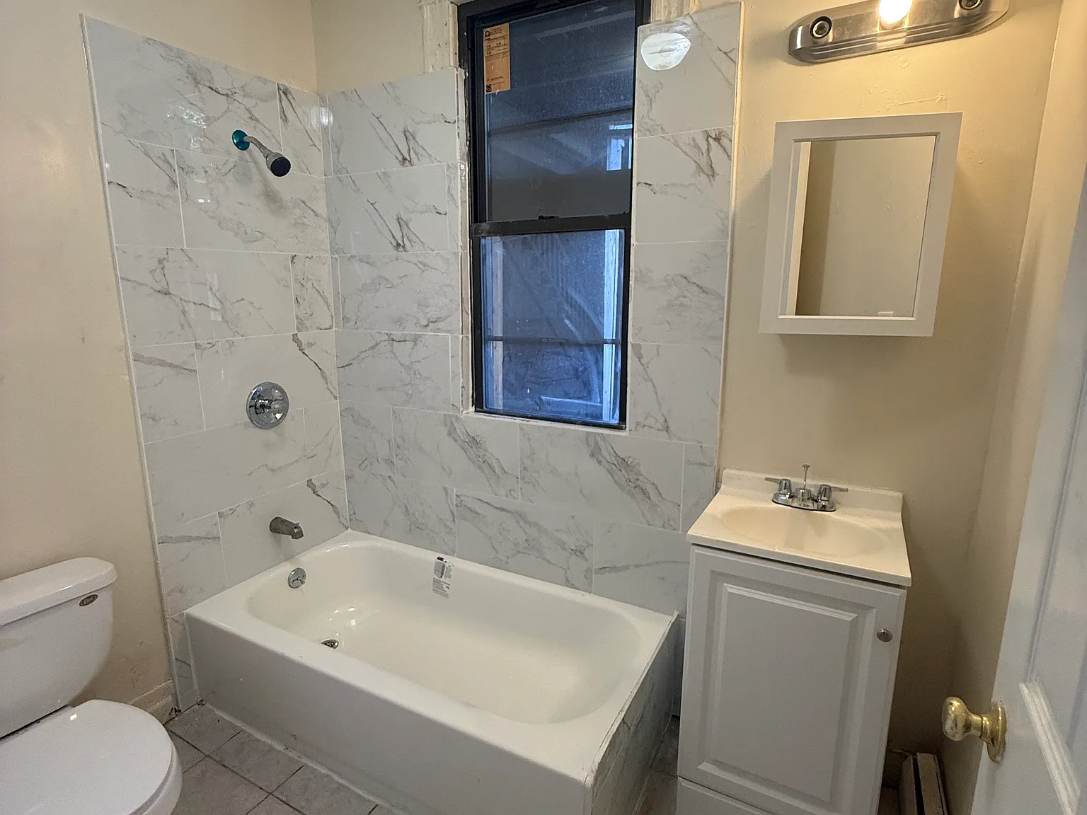2 bed, 950 sqft, $1,450 — Photo 2