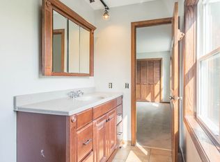 3887 Forest Ridge Cir, Chaska, MN 55318