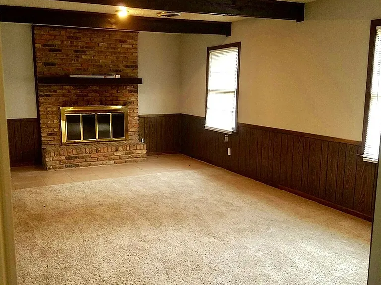 4018 Strathmore Dr — Photo 4