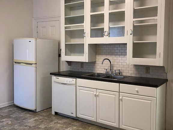 3rd image of 1120 Park Ave APT 2