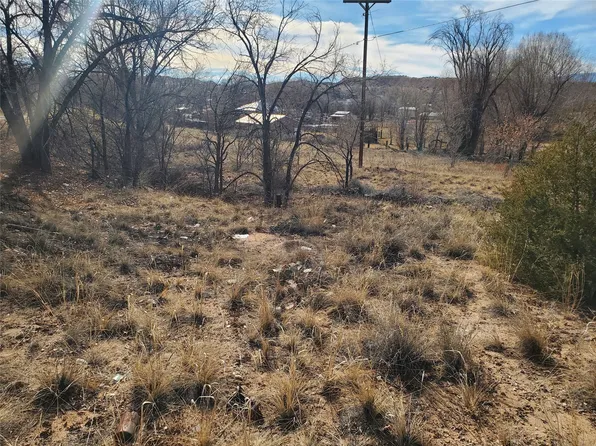 227 La Puebla Rd, Espanola, NM 87532