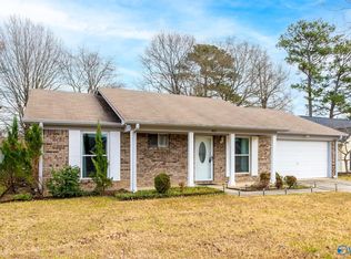 1807 E Brownstone Ct SW, Decatur, AL 35603