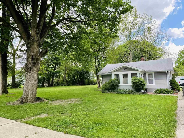 2708 Westward Dr, Fort Wayne, IN 46809