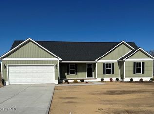 247 Cavanaughtown Rd, Richlands, NC 28574