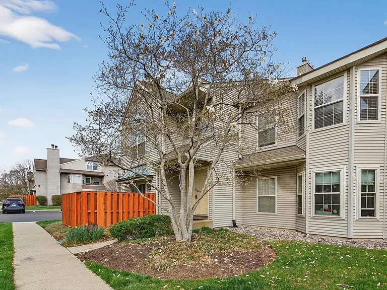 4202 Waltham Ct — Photo 29