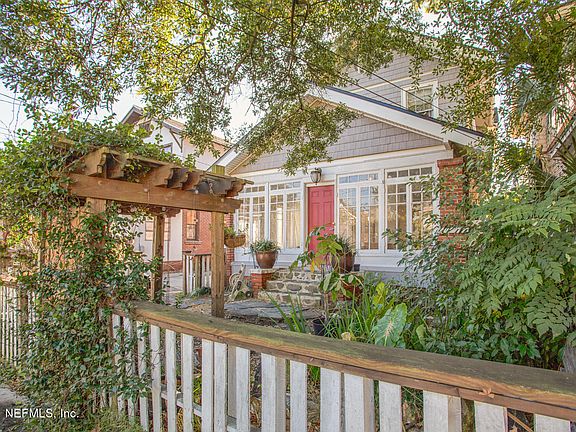 5th image of 2356 College St