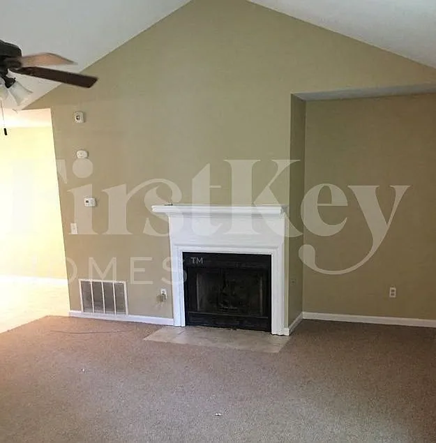 Building Photo - 2347 Glencairn Ln SW