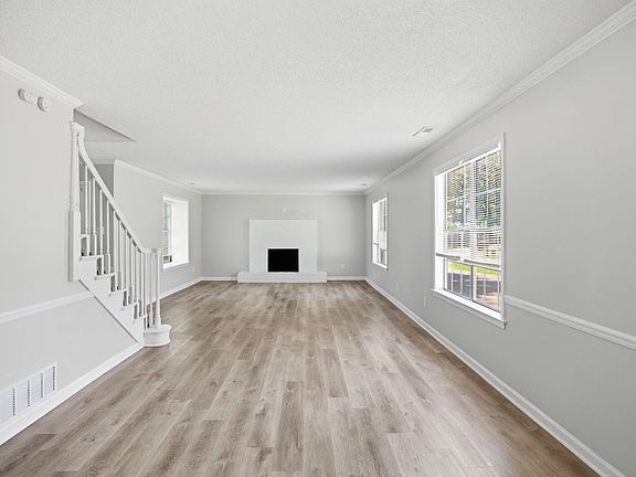 3rd image of 3113 Raleigh Ridge Cv