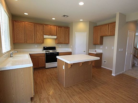 Eat in Kitchen with Island