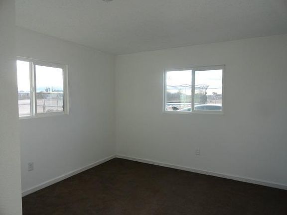 5th image of 11874 Yates Dr